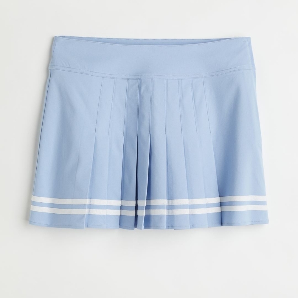 BNWT H&M Bably Blue pleated tennis skir With Stripes US 6